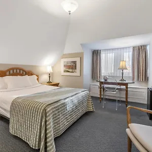 Manoir De La Tour Hotel Quebeque